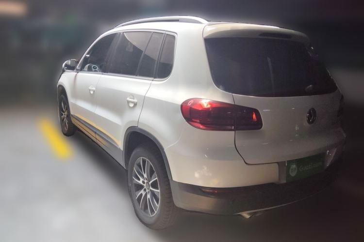 Used Volkswagen Tiguan 2015 1.8TSI Automatic Two-Wheel Drive Luxury Model Rear Left 45 Deg