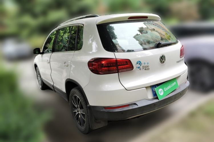 Used Volkswagen Tiguan 2015 1.8TSI Automatic Two-Wheel Drive Luxury Model Rear Left 45 Deg