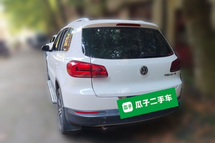 Used Volkswagen Tiguan 2015 1.8TSI Automatic Two-Wheel Drive Luxury Model Rear Left 45 Deg