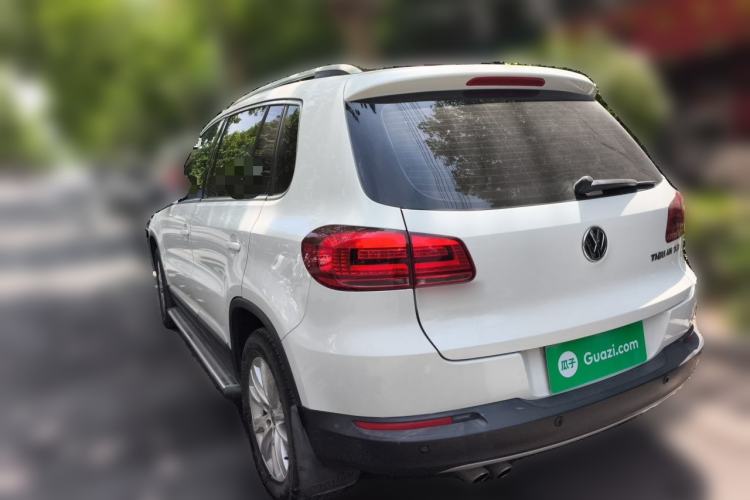 Used Volkswagen Tiguan 2015 1.8TSI Automatic Two-Wheel Drive Luxury Model Rear Left 45 Deg