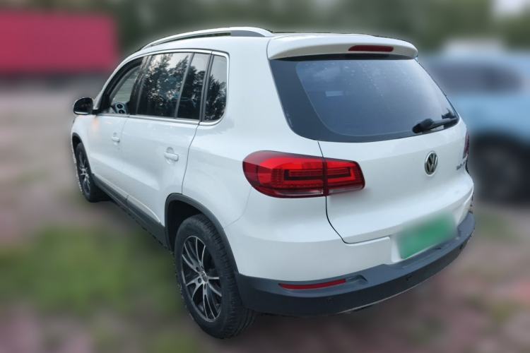 Used Volkswagen Tiguan 2015 1.8TSI Automatic Two-Wheel Drive Luxury Model Rear Left 45 Deg