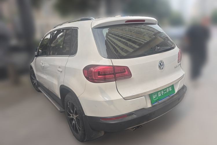 Used Volkswagen Tiguan 2015 1.8TSI Automatic Two-Wheel Drive Luxury Model Rear Left 45 Deg