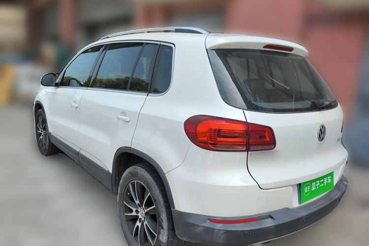 Used Volkswagen Tiguan 2015 1.8TSI Automatic Two-Wheel Drive Luxury Model Rear Left 45 Deg
