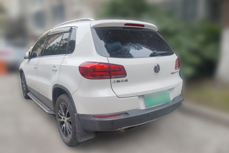 Used Volkswagen Tiguan 2015 1.8TSI Automatic Two-Wheel Drive Luxury Model Rear Left 45 Deg