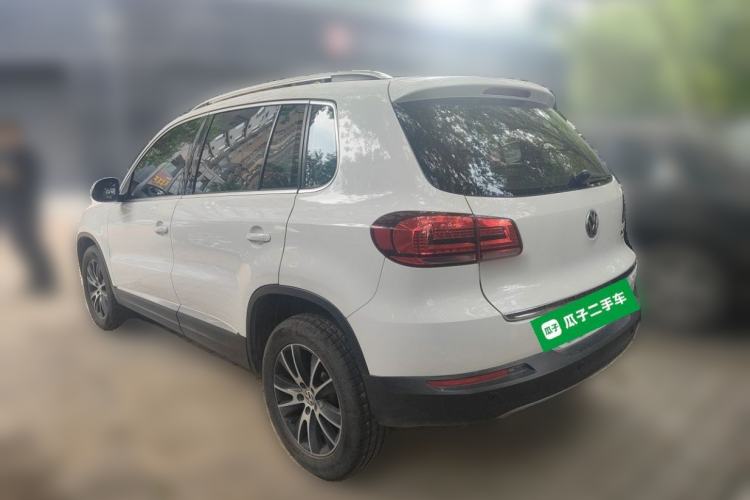 Used Volkswagen Tiguan 2015 1.8TSI Automatic Two-Wheel Drive Luxury Model Rear Left 45 Deg