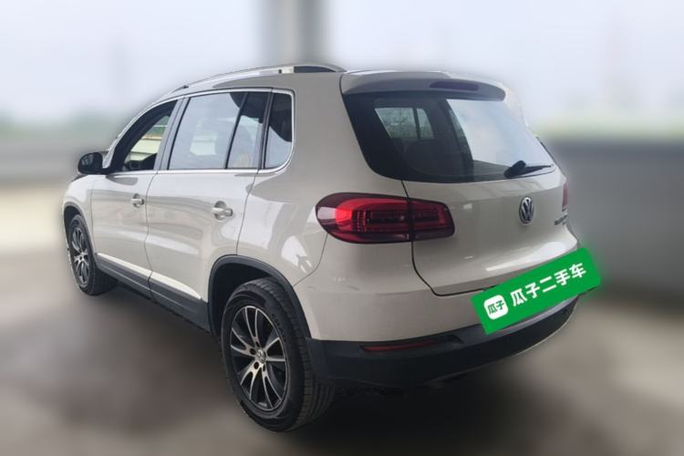 Used Volkswagen Tiguan 2015 1.8TSI Automatic All-Wheel-Drive Luxury Model Rear Left 45 Deg