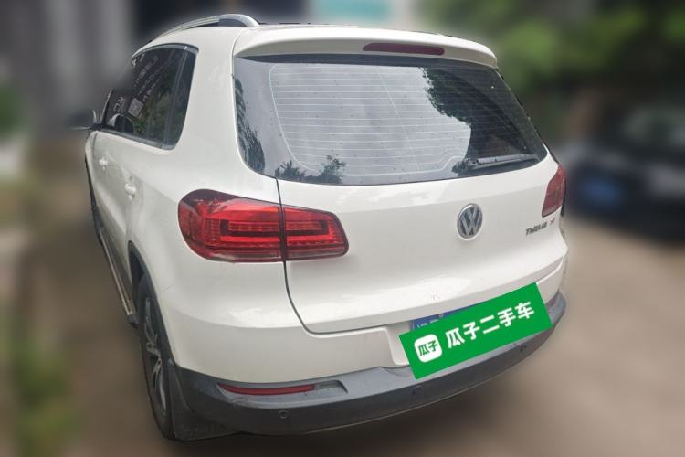 Used Volkswagen Tiguan 2015 1.8TSI Automatic Two-Wheel Drive Luxury Model Rear Left 45 Deg