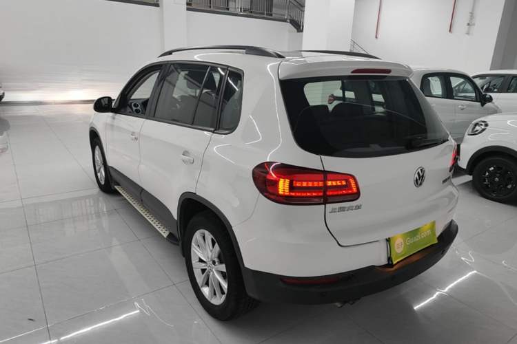 Used Volkswagen Tiguan 2015 1.8TSI Automatic Two-Wheel Drive Comfort Edition Rear Left 45 Deg
