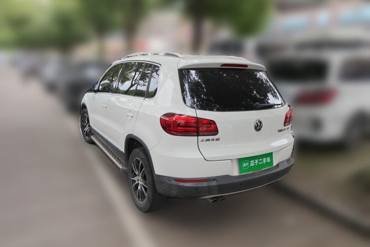 Used Volkswagen Tiguan 2015 1.8TSI Automatic Two-Wheel Drive Luxury Model Rear Left 45 Deg