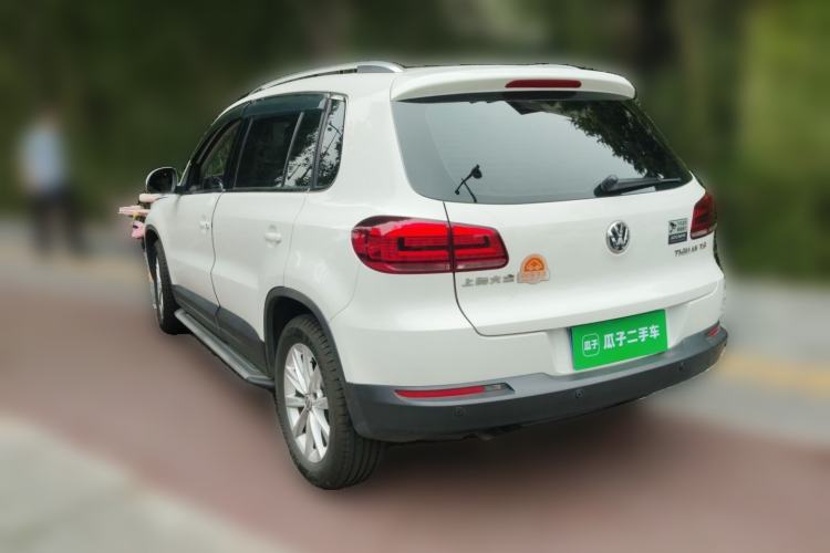 Used Volkswagen Tiguan 2015 1.8TSI Manual Two-Wheel-Drive Limited Edition Rear Left 45 Deg