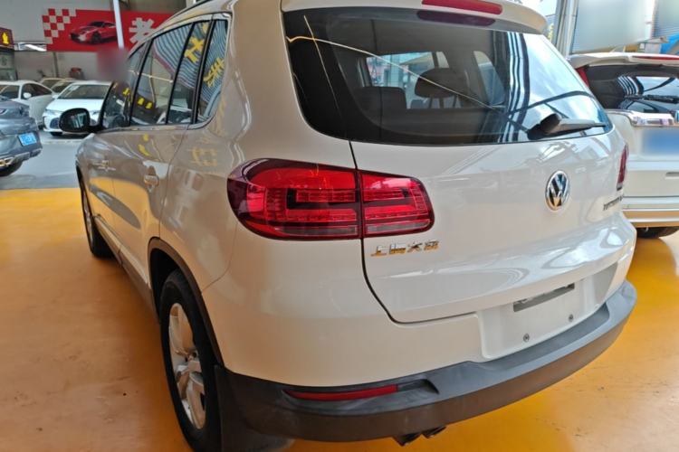 Used Volkswagen Tiguan 2015 1.8TSI Automatic Two-Wheel Drive Trend Edition Rear Left 45 Deg