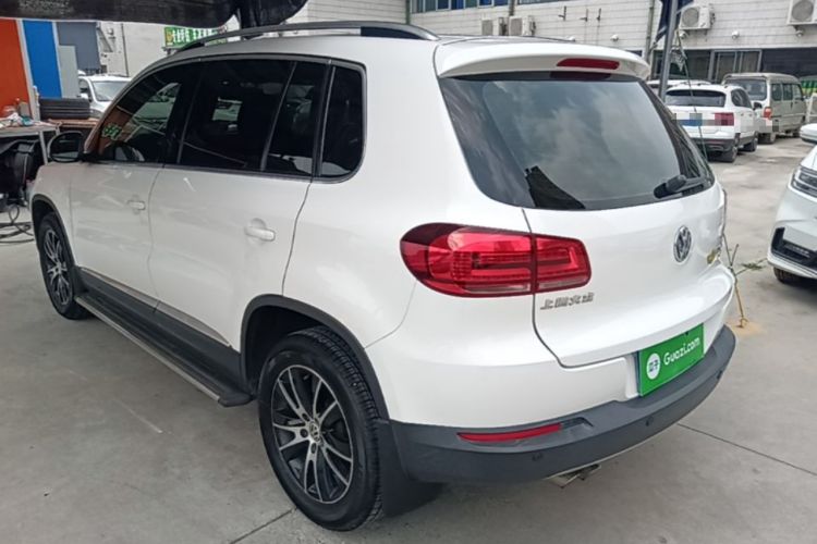 Used Volkswagen Tiguan 2015 1.8TSI Automatic Two-Wheel Drive Luxury Model Rear Left 45 Deg