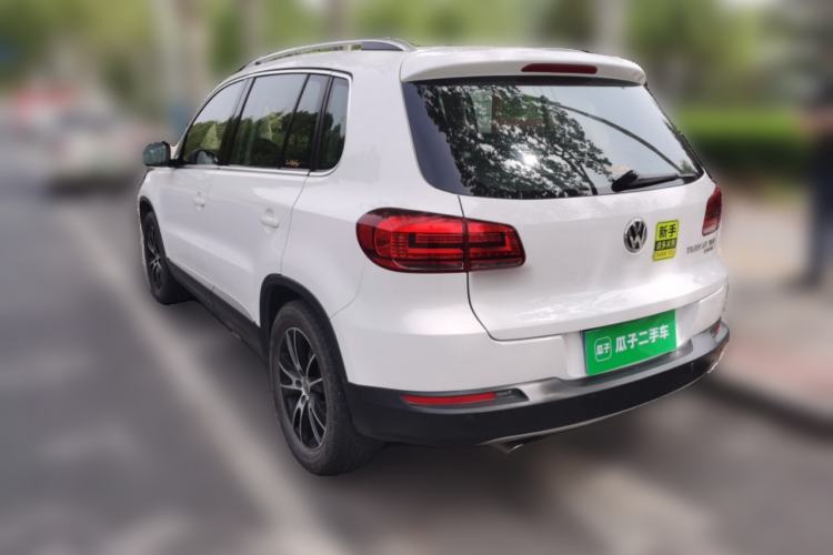 Used Volkswagen Tiguan 2015 2.0 TSI Automatic All-Wheel Drive Luxury Edition Rear Left 45 Deg