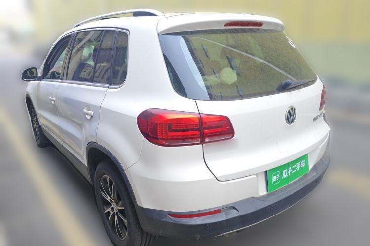 Used Volkswagen Tiguan 2015 1.8TSI Automatic Two-Wheel Drive Luxury Model Rear Left 45 Deg