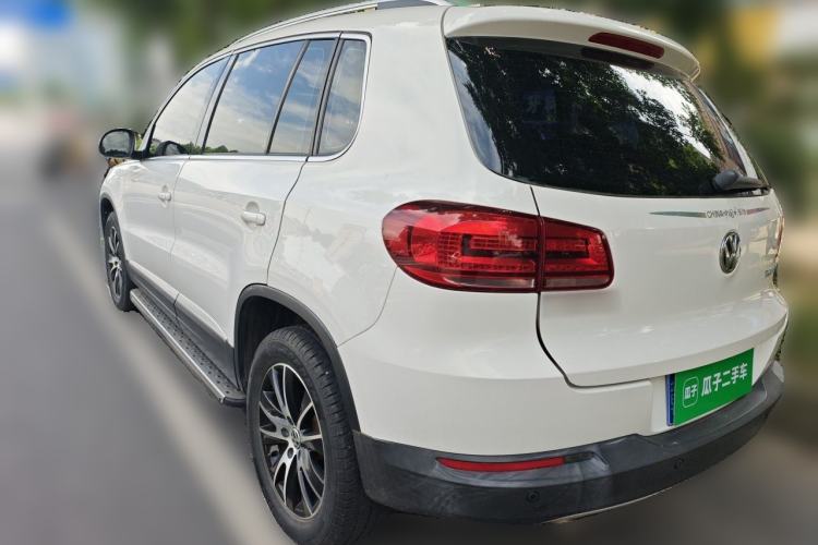 Used Volkswagen Tiguan 2015 1.8TSI Automatic Two-Wheel Drive Luxury Model Rear Left 45 Deg