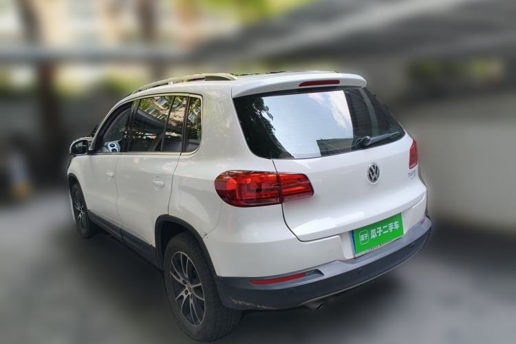 Used Volkswagen Tiguan 2015 1.8TSI Automatic Two-Wheel Drive Luxury Model Rear Left 45 Deg