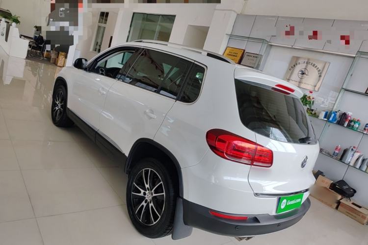 Used Volkswagen Tiguan 2015 1.8TSI Automatic Two-Wheel Drive Luxury Model Rear Left 45 Deg