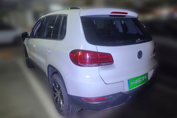 Used Volkswagen Tiguan 2015 1.8TSI Automatic Two-Wheel Drive Luxury Model Rear Left 45 Deg