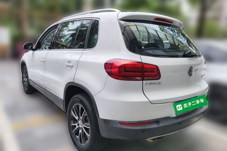 Used Volkswagen Tiguan 2015 1.8TSI Automatic Two-Wheel Drive Luxury Model Rear Left 45 Deg