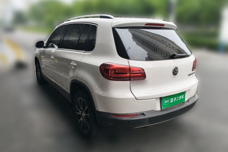 Used Volkswagen Tiguan 2015 1.8TSI Automatic Two-Wheel Drive Luxury Model Rear Left 45 Deg