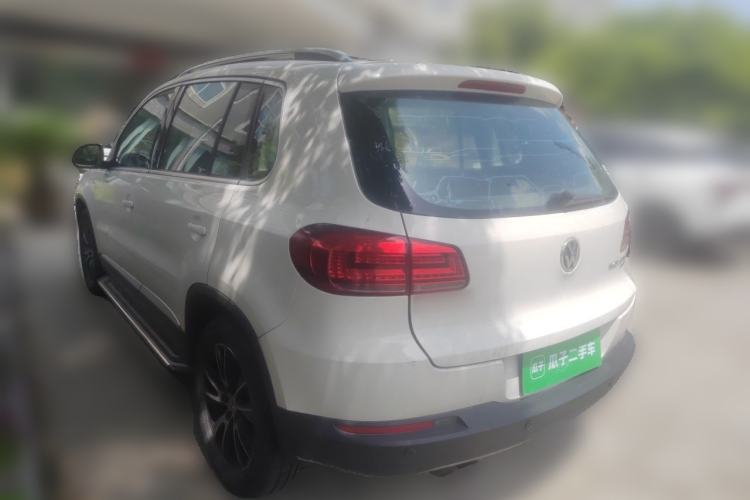 Used Volkswagen Tiguan 2015 1.8TSI Automatic All-Wheel-Drive Luxury Model Rear Left 45 Deg