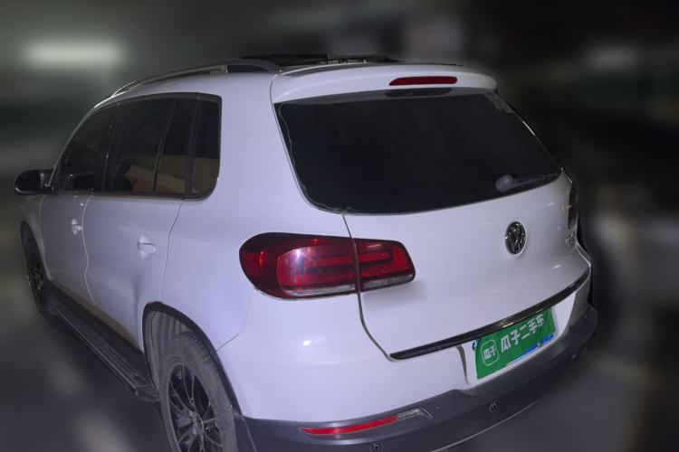 Used Volkswagen Tiguan 2015 1.8TSI Automatic Two-Wheel Drive Luxury Model Rear Left 45 Deg
