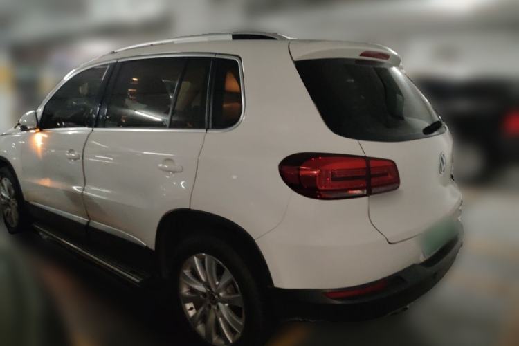 Used Volkswagen Tiguan 2015 1.8TSI Automatic Two-Wheel Drive Luxury Model Rear Left 45 Deg