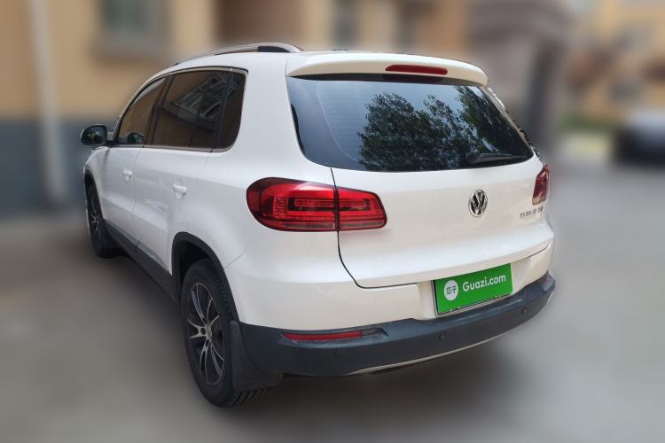 Used Volkswagen Tiguan 2015 1.8TSI Automatic Two-Wheel Drive Luxury Model Rear Left 45 Deg