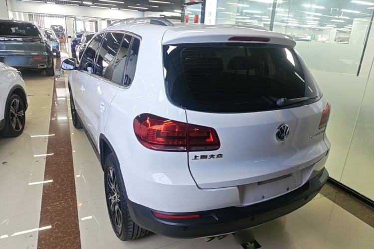 Used Volkswagen Tiguan 2015 1.8TSI Automatic Two-Wheel Drive Luxury Model Rear Left 45 Deg