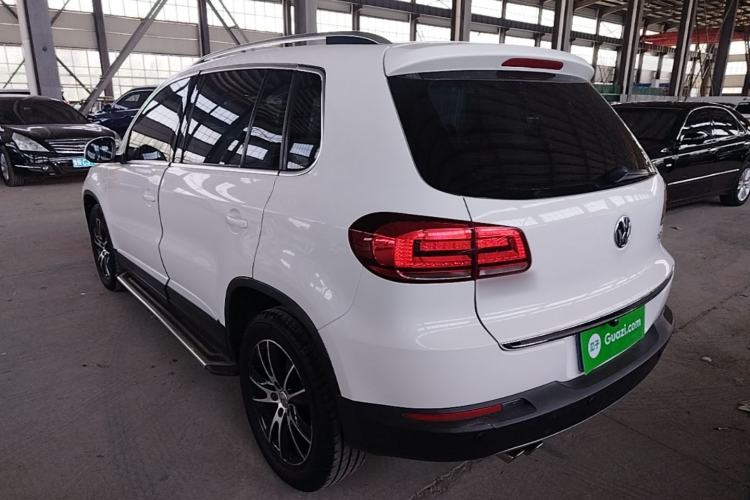 Used Volkswagen Tiguan 2015 1.8TSI Automatic Two-Wheel Drive Luxury Model Rear Left 45 Deg