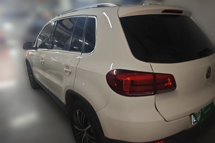 Used Volkswagen Tiguan 2015 2.0 TSI Automatic All-Wheel Drive Flagship Edition Rear Left 45 Deg