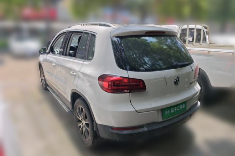 Used Volkswagen Tiguan 2015 1.8TSI Automatic Two-Wheel Drive Luxury Model Rear Left 45 Deg