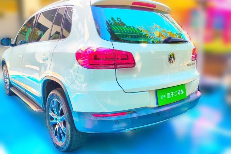 Used Volkswagen Tiguan 2015 1.8TSI Automatic Two-Wheel Drive Luxury Model Rear Left 45 Deg