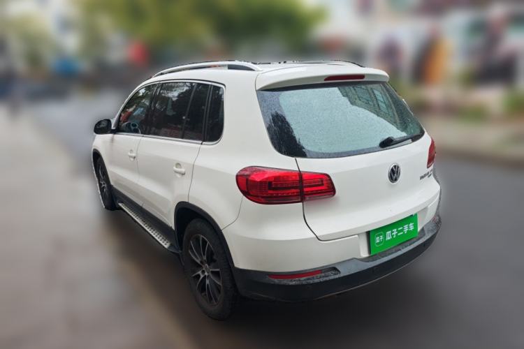 Used Volkswagen Tiguan 2015 2.0 TSI Automatic All-Wheel Drive Luxury Edition Rear Left 45 Deg