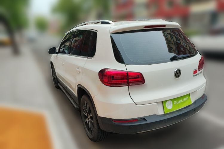 Used Volkswagen Tiguan 2015 1.8TSI Automatic Two-Wheel Drive Luxury Model Rear Left 45 Deg