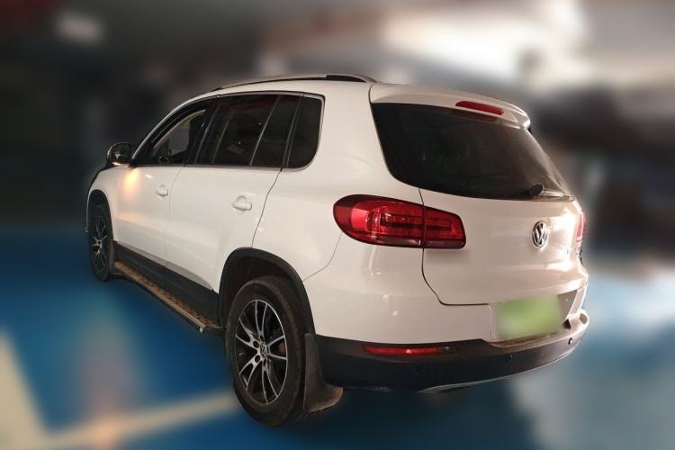 Used Volkswagen Tiguan 2015 2.0 TSI Automatic All-Wheel Drive Luxury Edition Rear Left 45 Deg