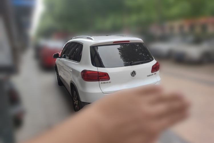 Used Volkswagen Tiguan 2015 1.8TSI Automatic Two-Wheel Drive Trend Edition Rear Left 45 Deg