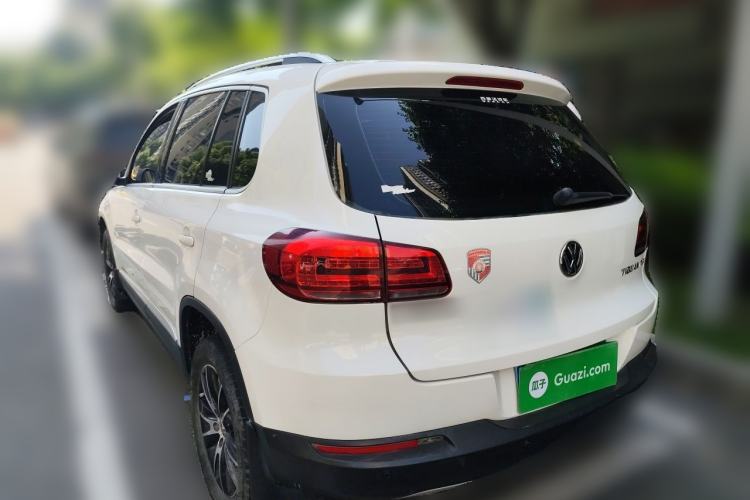 Used Volkswagen Tiguan 2015 1.8TSI Automatic Two-Wheel Drive Luxury Model Rear Left 45 Deg