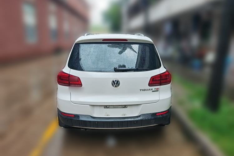 Used Volkswagen Tiguan 2015 1.8TSI Automatic All-Wheel-Drive Luxury Model Rear