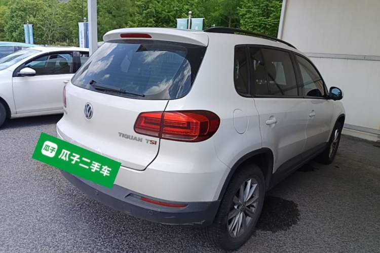 Used Volkswagen Tiguan 2015 1.8TSI Automatic Two-Wheel Drive Comfort Edition Rear Right 45 Deg