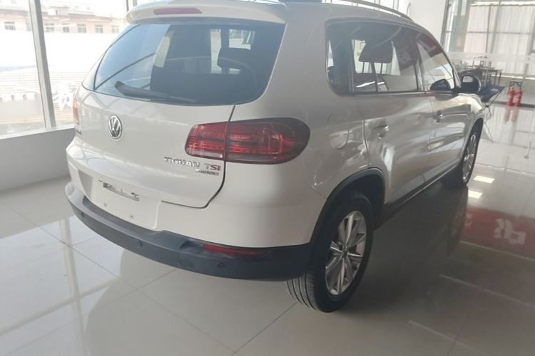 Used Volkswagen Tiguan 2015 1.8TSI Automatic All-Wheel Drive Style Vision Edition Rear Right 45 Deg