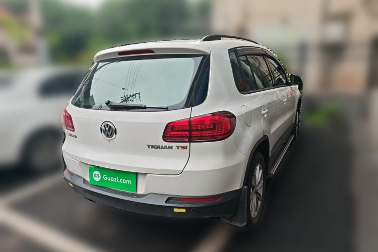 Used Volkswagen Tiguan 2015 1.8TSI Automatic Two-Wheel Drive Comfort Edition Rear Right 45 Deg