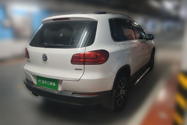 Used Volkswagen Tiguan 2015 1.8TSI Automatic All-Wheel-Drive Luxury Model Rear Right 45 Deg