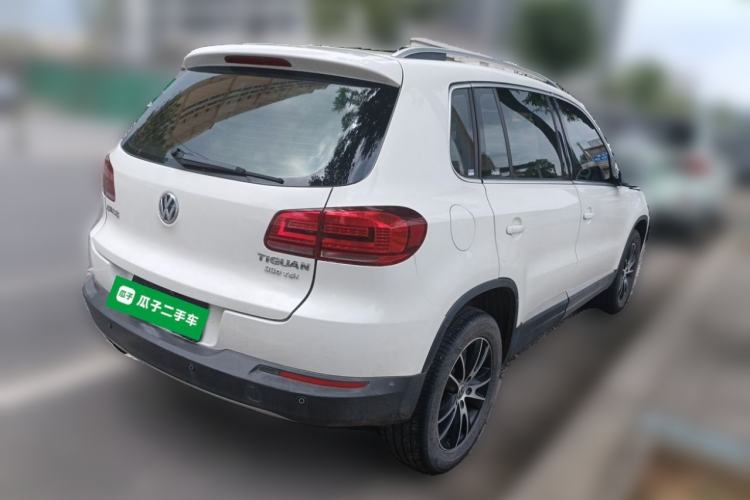 Used Volkswagen Tiguan 2015 1.8TSI Automatic Two-Wheel Drive Luxury Model Rear Right 45 Deg