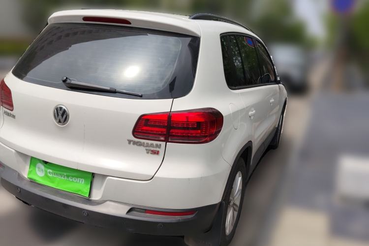Used Volkswagen Tiguan 2015 1.8TSI Automatic Two-Wheel Drive Comfort Edition Rear Right 45 Deg