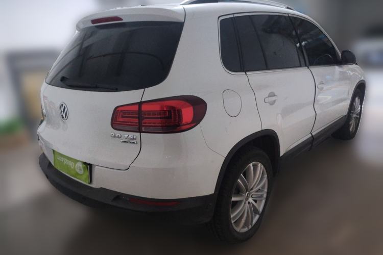 Used Volkswagen Tiguan 2015 2.0 TSI Comfort Edition Rear Right 45 Deg