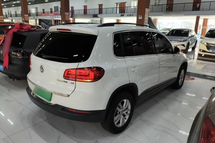 Used Volkswagen Tiguan 2015 1.8TSI Automatic Two-Wheel Drive Trend Edition Rear Right 45 Deg