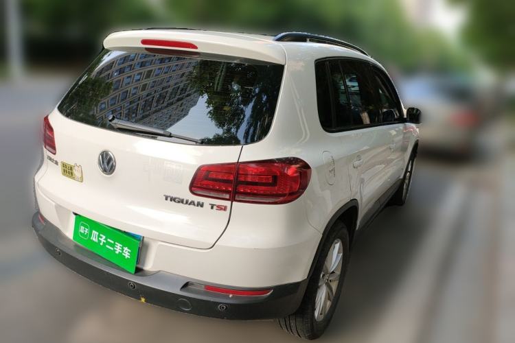 Used Volkswagen Tiguan 2015 1.8TSI Automatic Two-Wheel Drive Comfort Edition Rear Right 45 Deg