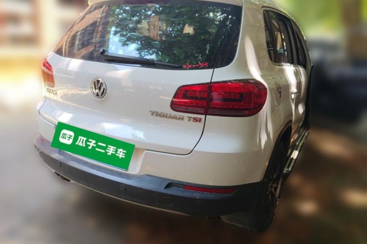Used Volkswagen Tiguan 2015 1.8TSI Automatic Two-Wheel Drive Luxury Model Rear Right 45 Deg