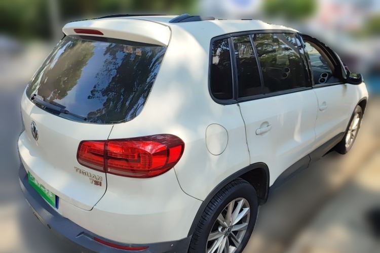 Used Volkswagen Tiguan 2015 1.8TSI Automatic Two-Wheel Drive Comfort Edition Rear Right 45 Deg
